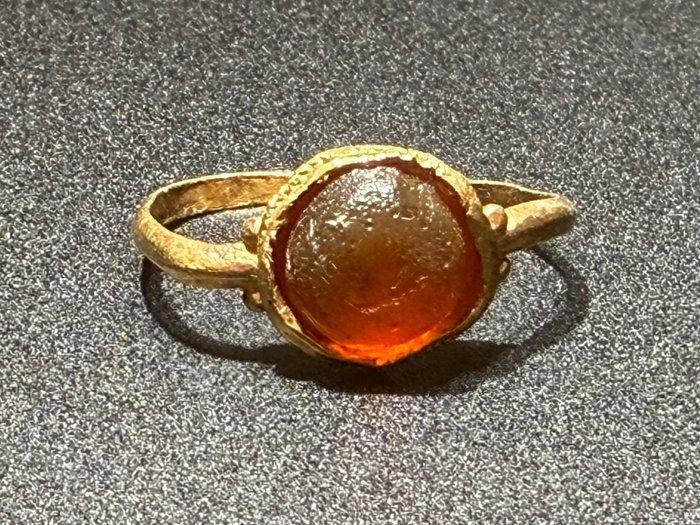 Oud-Romeins Goud Elegante ring met een stijlvolle carneool, Bijoux, Sacs & Beauté, Bijoux anciens