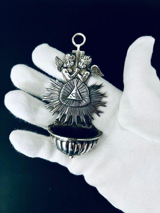 Set van drie religieuze voorwerpen van zilver. (3) - Zilver, Antiek en Kunst, Kunst | Niet-Westerse kunst