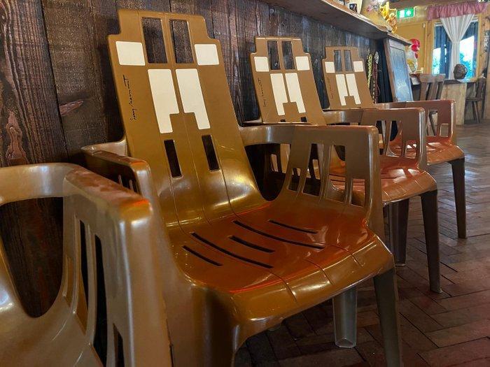 Pierre Paulin, Henry Massonnet - Stoel (4) - Plastic, Antiek en Kunst, Antiek | Meubels | Stoelen en Sofa's
