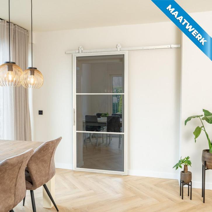 Stalen Schuifdeur - 3 Vlaks - Wit - Maatwerk - Rook glas, Doe-het-zelf en Bouw, Raamkozijnen en Schuifdeuren, Nieuw, Inclusief glas