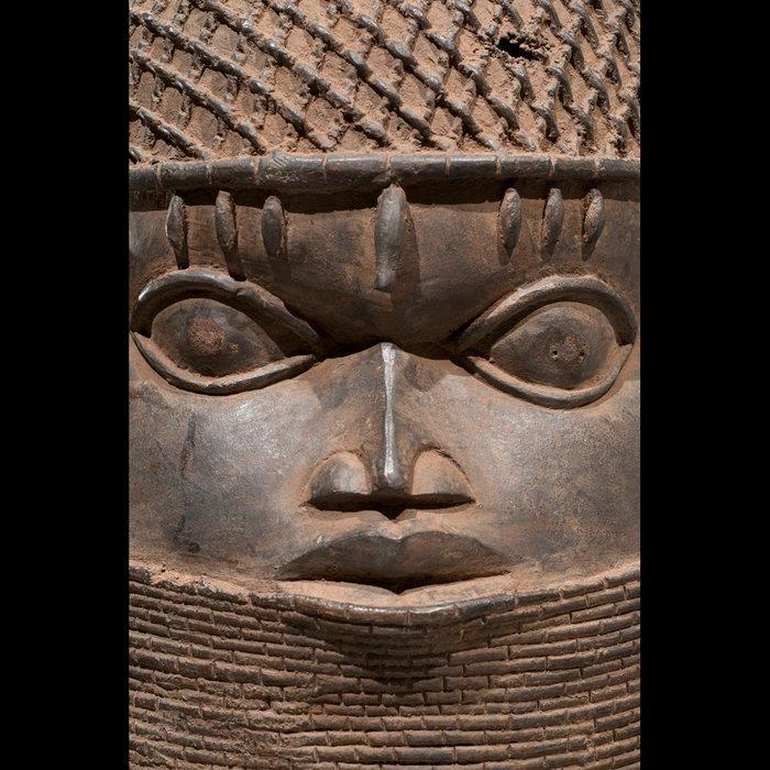 Koninklijk hoofd van Ifé - Bronze ancien - Yoruba - Nigeria, Antiek en Kunst, Kunst | Niet-Westerse kunst