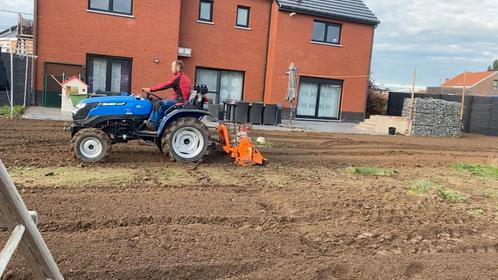 Location tracteur avec  fraise, Services & Professionnels, Jardiniers & Paveurs, Trottoir, Grillage ou Palissade, Construction de jardin ou d'étang