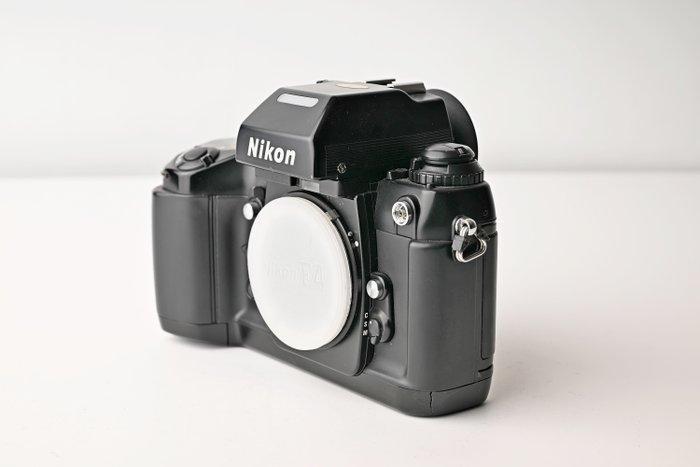 Nikon F4 with manual Single lens reflex camera (SLR), Audio, Tv en Foto, Fotocamera's Analoog