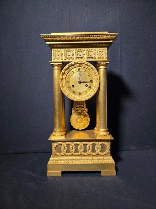 Pendule portique Napoléon III - Bronze doré - vers 1880 -, Antiek en Kunst, Antiek | Klokken