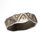 Viking periode Zilver Ring met gestanst Wolfs Tooth-patroon