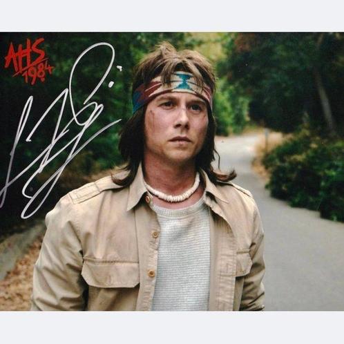 American Horror Story - Signed by Lou Taylor Pucci (Jonas, Verzamelen, Film en Tv