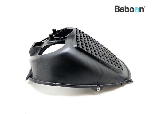 Radiateurkap Piaggio | Vespa X9 500 2000-2003 M2700004, Motoren, Onderdelen | Overige, Gebruikt, Verzenden
