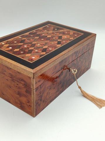 Boîte à bijoux - Bois (Thuya), Bois, palissandre, Nacre,