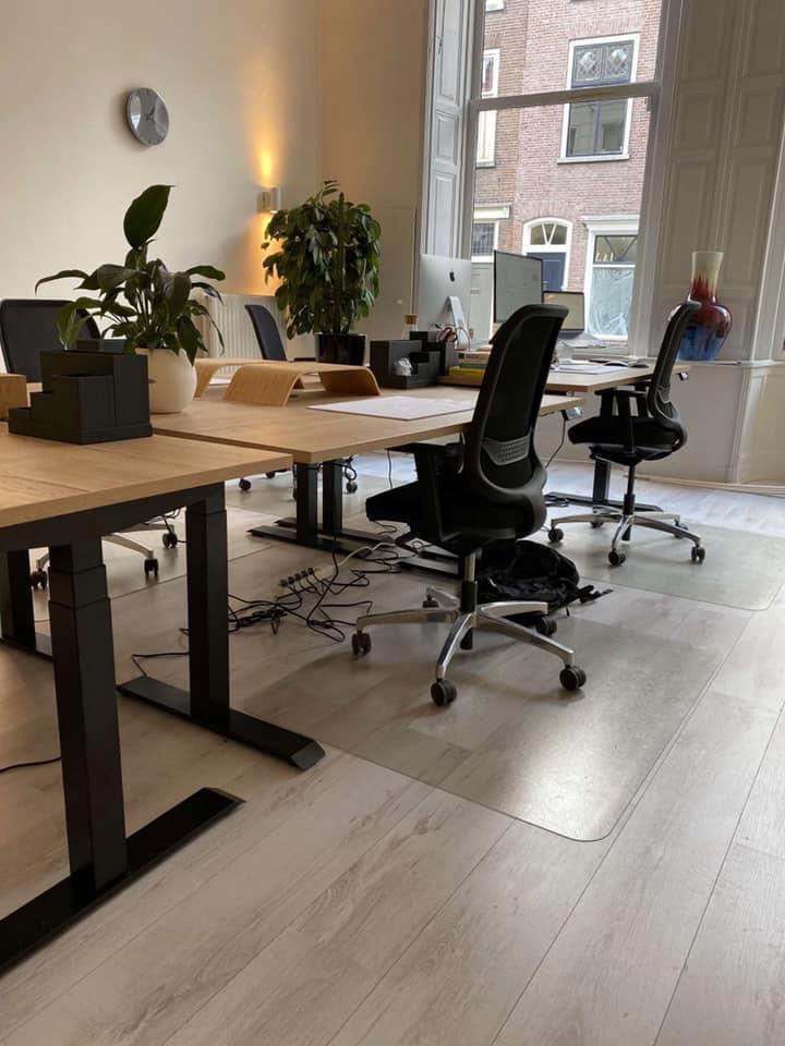 Nieuwe Zit Sta Bureaus Van Offeco - 295,- Incl. Bezorging, Huis en Inrichting, Bureaus, Stabureau, Nieuw, Elektrisch, In hoogte verstelbaar