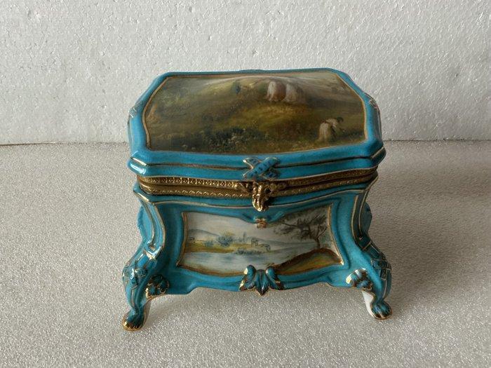 Sevres attr. - Sieradendoos - Keramiek - Sieradenkistje van, Antiek en Kunst, Curiosa en Brocante