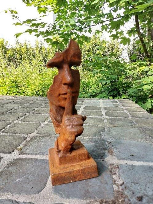 Beeld, Garden statue rusty patina The Silence - 33 cm -, Antiek en Kunst, Curiosa en Brocante