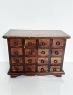 Ladekast - Hout - Vintage houten apotheekkast