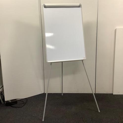 Staples Flipover - Whiteboard op statief met verstelbare, Huis en Inrichting, Woonaccessoires | Memoborden, Gebruikt