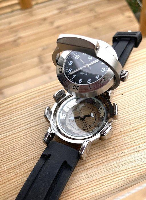 Lip - Duo Boussole explorateur - Sans Prix de Réserve -, Handtassen en Accessoires, Horloges | Heren
