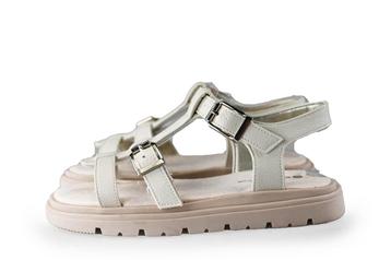 Sandalen in maat 35 Beige | 5% extra korting beschikbaar voor biedingen