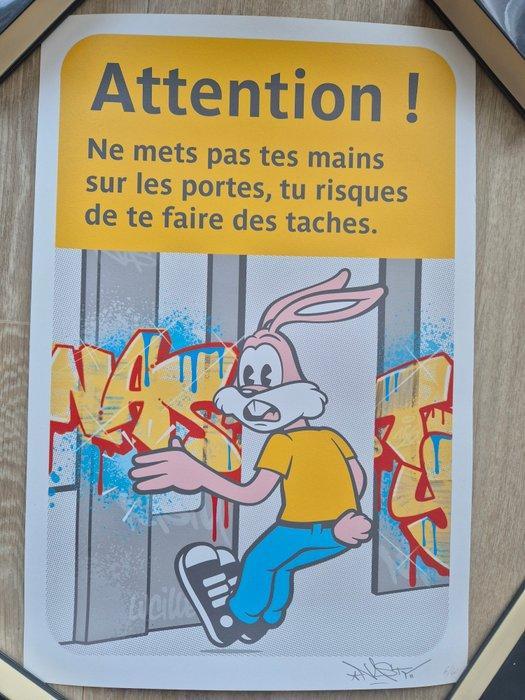 NASTY (1975) - Attention ne mets pas tes mains · Orange, Antiquités & Art, Art | Objets design