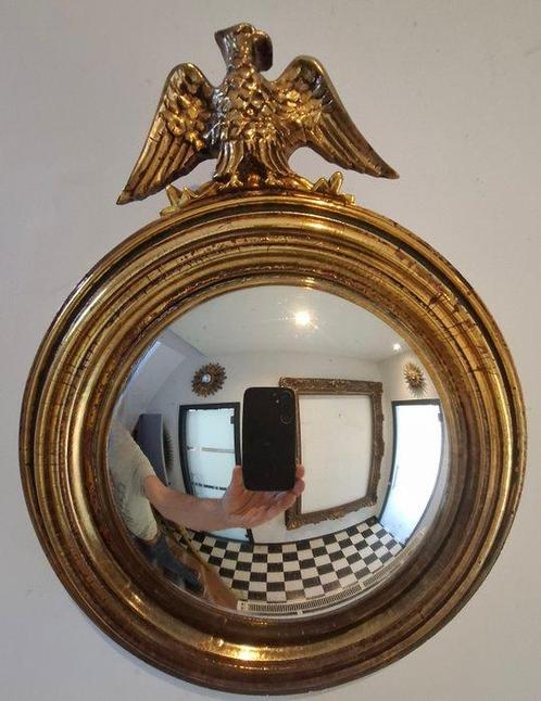 Wandspiegel - Hars - Ophangende butler adelaar, Antiek en Kunst, Curiosa en Brocante