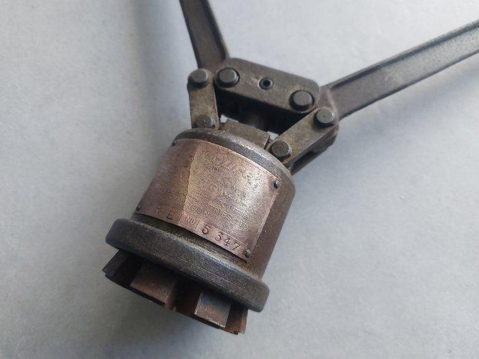 Werkgereedschap - Tri-Sure sluitingen - krimptang, Antiek en Kunst, Antiek | Wandborden en Tegels