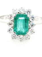 Ring - 18 karaat Witgoud Smaragd - Diamant