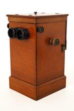 Onbekend gesigneerd met J.Frennel ? Tafelmodel stereoscoop /