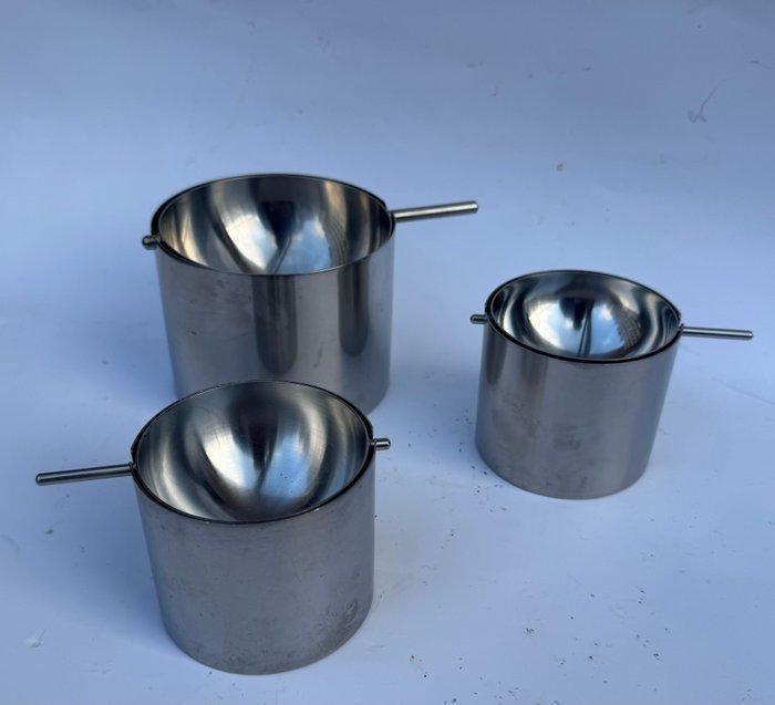 Stelton - Arne Jacobsen - Asbak (3) - cylinder Line - Staal, Antiek en Kunst, Antiek | Meubels | Stoelen en Sofa's