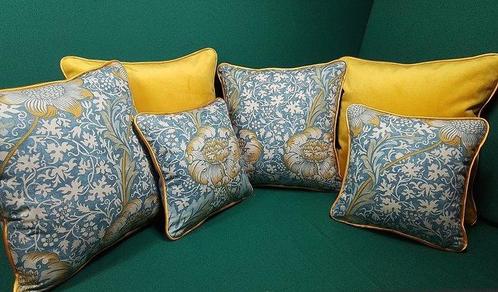Sluier set met Morris&Co stof, vulling inbegrepen - Kussen, Antiek en Kunst, Kunst | Designobjecten