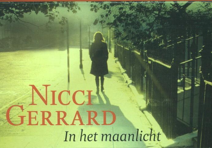 In het maanlicht / Dwarsligger / 232 9789049802554, Boeken, Romans, Gelezen, Verzenden