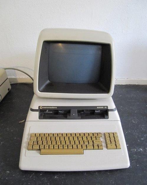 Commodore 8296-D + Printer MPP1361 - Computer, Games en Spelcomputers, Spelcomputers | Overige Accessoires