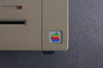 Apple 1984 Apple II DuoDisk drive [A9M0108] - Computer -