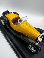 Bburago 1:24 - Modelauto (2) - Bugatti Type 55 (1932) e, Nieuw