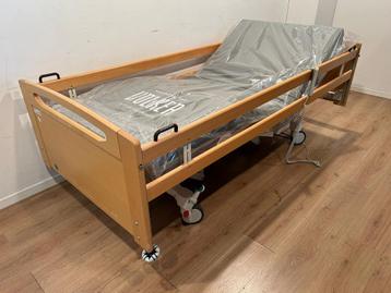 Lojer ScanAfia Pro #70 Elektrisch Hoog laag Thuiszorg-bed beschikbaar voor biedingen