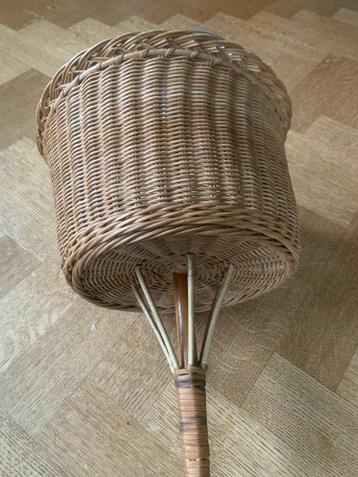 Canne de marche - Rassemblez le mandataire. - hout. rotin,