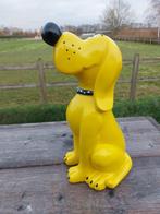 Beeld, yellow sitting Pluto - 28 cm - polyresin