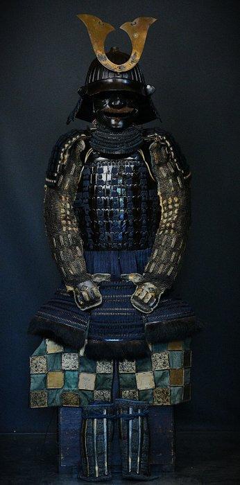 Armure complète de samouraï Yoroi - Cuivre, Soie, fer -