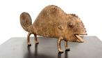 Caméléon en bronze, art traditionnel africain - sculptuur -