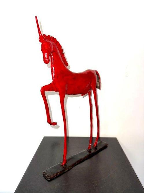 Ousmane Sankara - sculptuur, Cheval / Licorne - 37.5 cm -, Antiek en Kunst, Curiosa en Brocante
