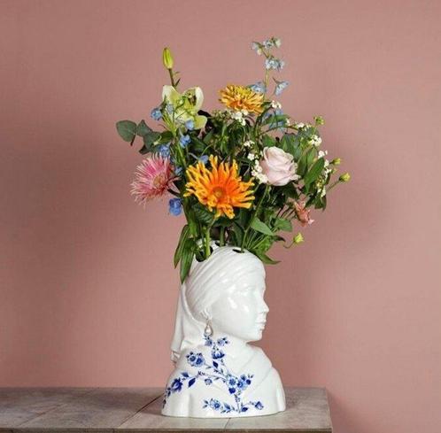 Heinen Delfts Blauw - Sculpture, Meisje met de parel vaas -, Antiek en Kunst, Antiek | Glaswerk en Kristal