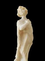 “C. Claudel” Pseudo Signature - Sculpture, Art Nouveau