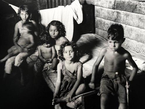 Alberto Korda (1928-2001). - Niños de campesinos en Sierra, Antiek en Kunst, Kunst | Schilderijen | Modern