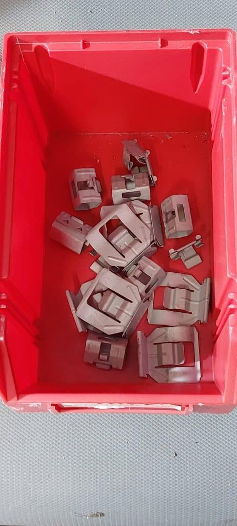 klemmen achterklep Volkswagen Transporter T5 (bekleding), Auto-onderdelen, Interieur en Bekleding, Gebruikt, Volkswagen, Ophalen of Verzenden