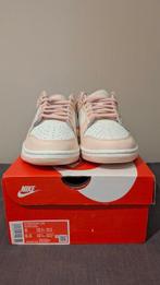 Nike - Dunk Low - Sneakers - Maat: EU 39 - Nieuw met tags