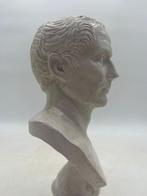 sculptuur, Busto di Giulio Cesare - 30 cm - marmerstof