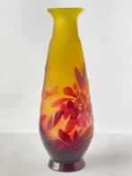 Emile Gallé - Flesvaas - Opaline glas - Émile Gallé, Antiek en Kunst