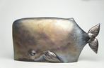 Urszula Despet - Sculpture, Golden Whale - 15 cm - Céramique, Antiek en Kunst