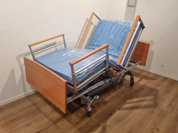 Volker S380 #40F Elektrisch Hoog Laag Thuiszorg-bed beschikbaar voor biedingen