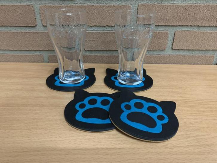 Poes onderzetter Met poot / leren onderzetters in 19 kleuren, Auto-onderdelen, Overige Auto-onderdelen, Nieuw, Ophalen of Verzenden