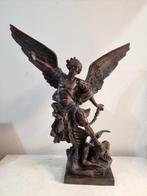 sculptuur, San Michele Arcangelo - 94 cm - Gepatineerd brons