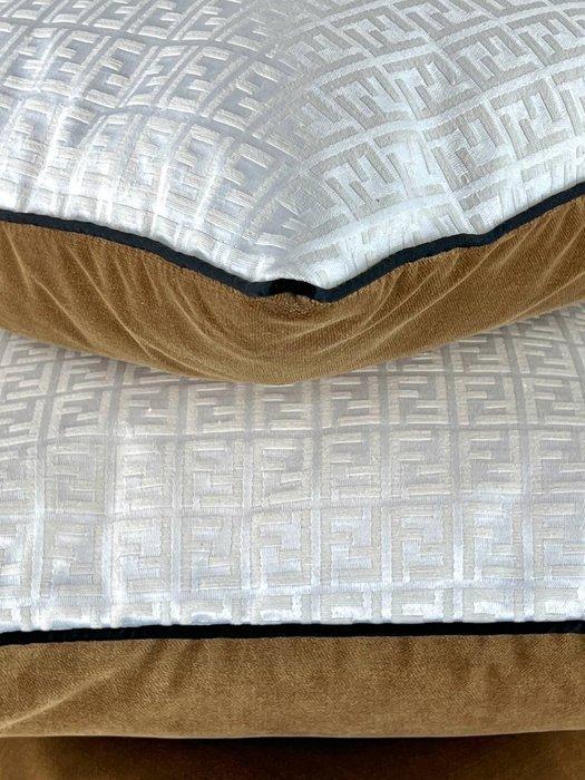 Fendi Casa Nieuwe set van vier - Kussen, Antiquités & Art, Tapis & Textile