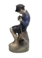 Royal Copenhagen - Statuette, jonge visser - 17 cm -