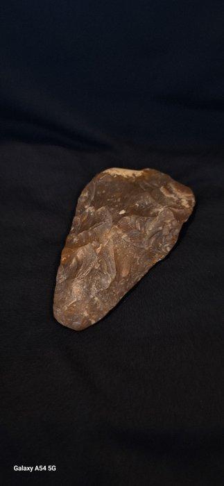 Paleolithisch Vuursteen Triangulair biface uit het zuiden, Antiek en Kunst, Antiek | Overige Antiek